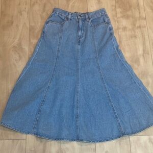 Levi’s Fit & Flare Denim Skirt